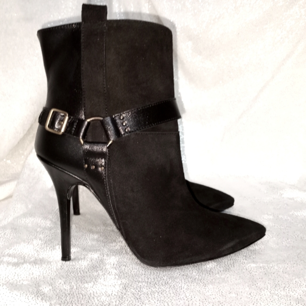 B2 (Browns shoes) stiletto booties